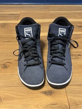 Puma Men's Navy and Black Mid-Top Sneakers
